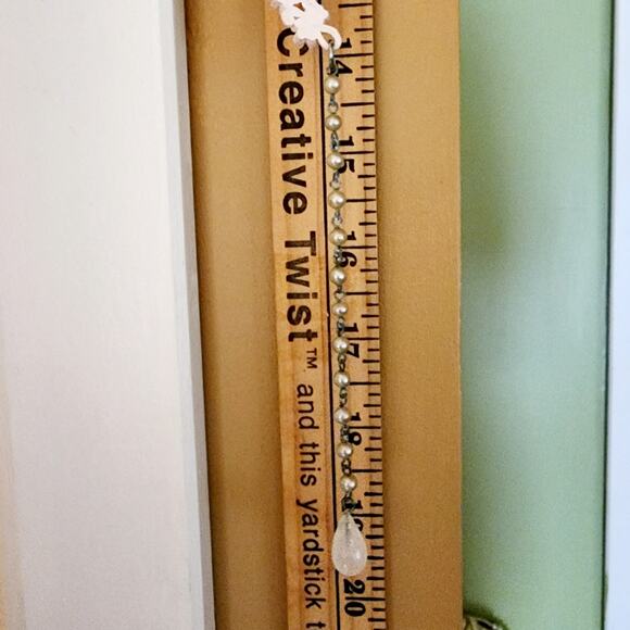 1940s Featherlite Celluloid Necklace Carved Floral Festoon Blush Pink Vintage - Picture 5 of 5